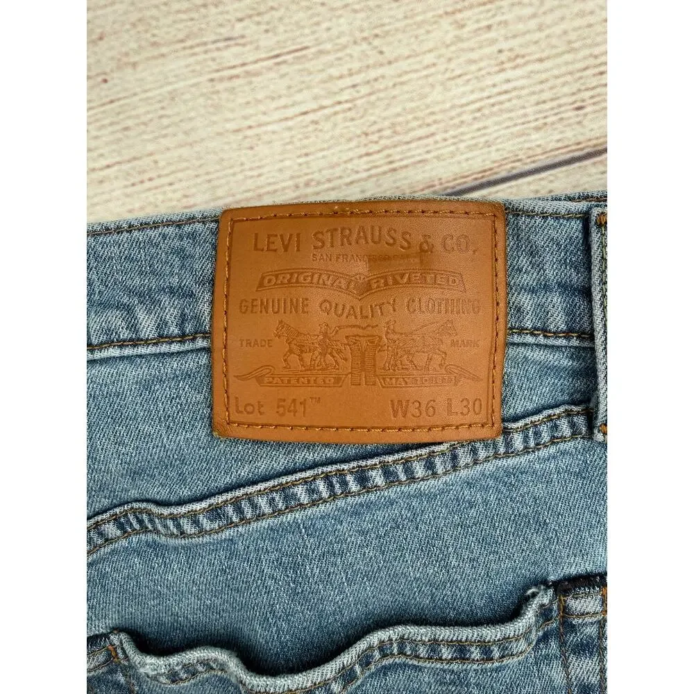 Levi's‎ Premium 541 Athletic Fit Tapered Leg Jeans Mens 36x30 Blue Medium Wash